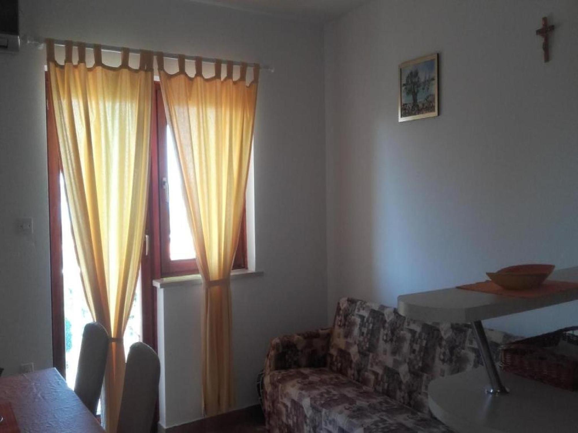 Apartments Smilje I Maslina Gornji Karin Rum bild
